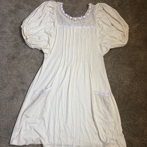 Cream dress - Picture 1 of 1